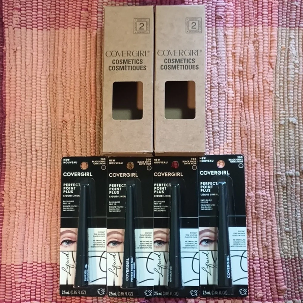 Covergirl Perfect Point Plus Liquid Eyeliner Black Onyx 2 Boxes (4 total) NIB